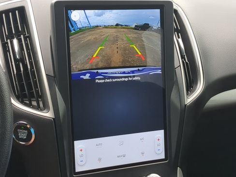 Used 2024 Ford Edge SE w/ Cargo Accessory Package AWD/4WD image 18