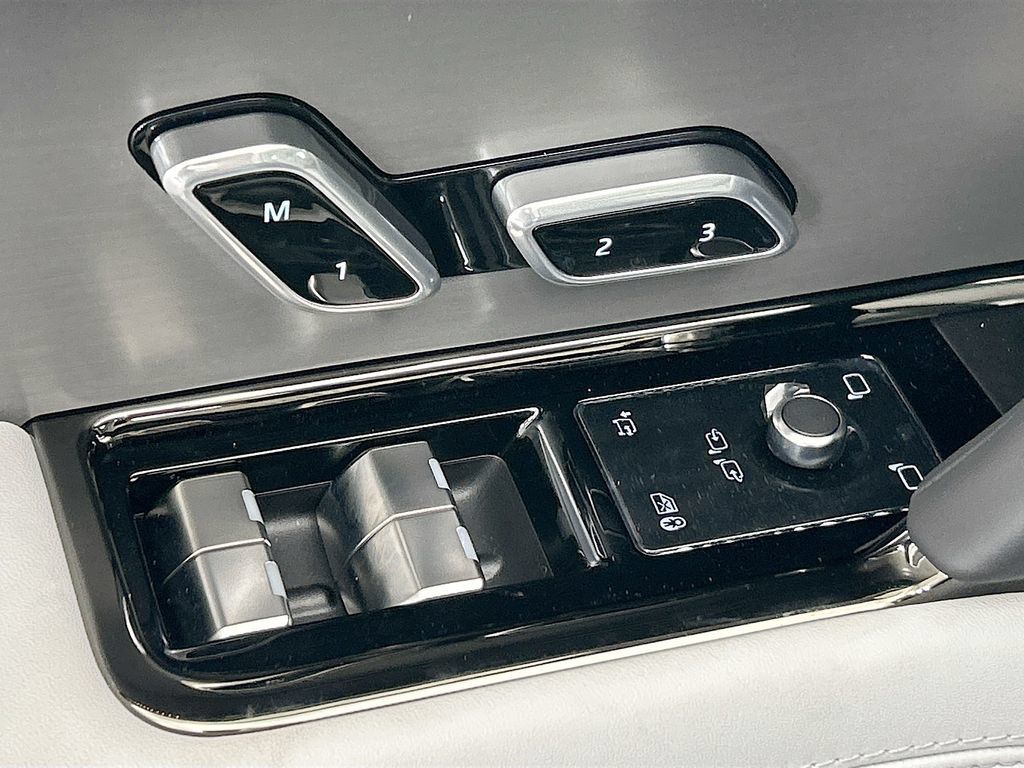 New 2026 Land Rover Range Rover Sport SE AWD/4WD image 22