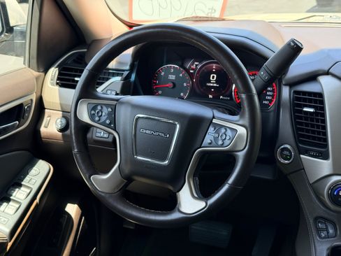 Used 2015 GMC Yukon Denali w/ Open Road Package AWD/4WD image 18