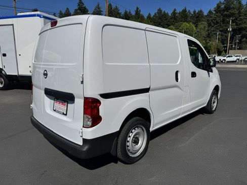 Used 2020 Nissan NV200 S FWD image 7