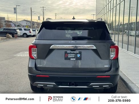 Used 2020 Ford Explorer XLT w/ Equipment Group 202A image 5