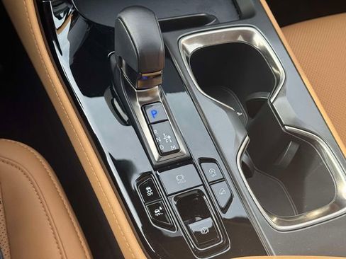 Certified 2025 Lexus NX 350 AWD w/ Accessory Package (2T) image 36