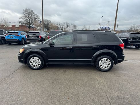 Used 2016 Dodge Journey SE w/ Flexible Seating Group image 6