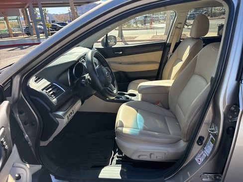 Used 2019 Subaru Outback 2.5i Limited image 10