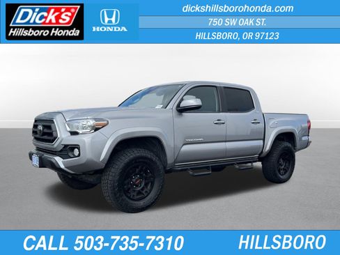 Used 2020 Toyota Tacoma SR5 AWD/4WD image 1