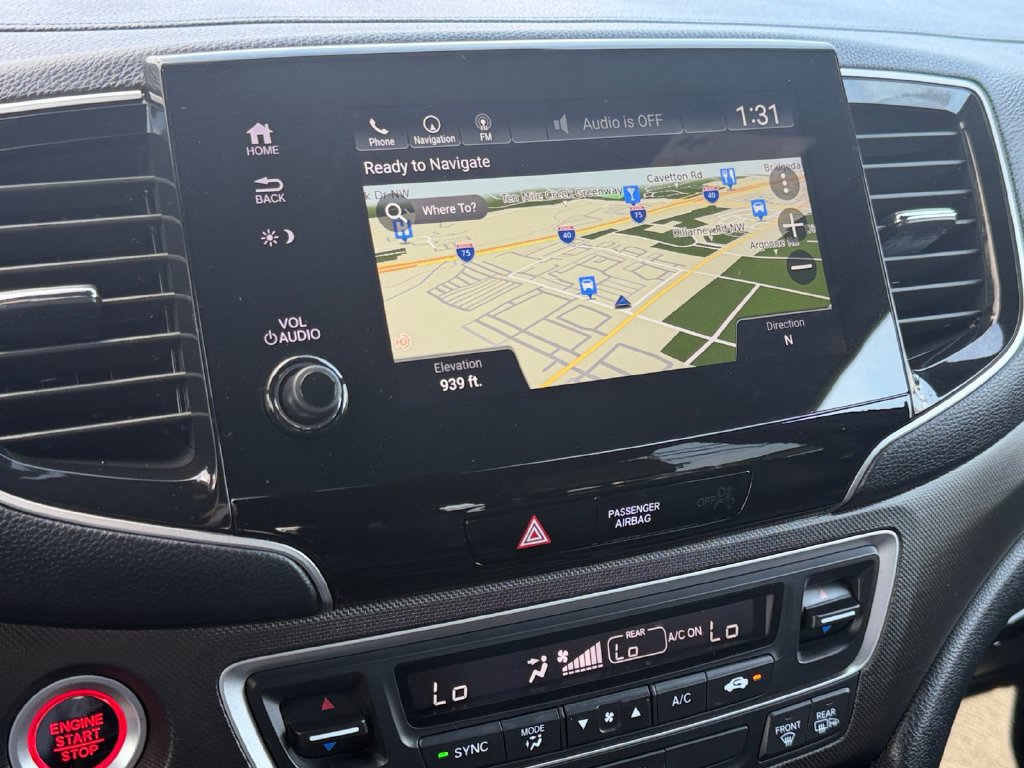 Used 2025 Honda Passport TrailSport image 28