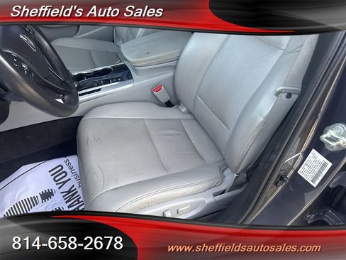 Used 2018 Acura TLX FWD w/Technology Package image 25