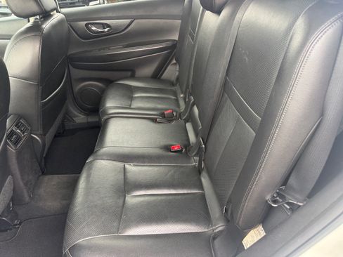 Used 2016 Nissan Rogue SL w/ SL Premium Package AWD/4WD image 17