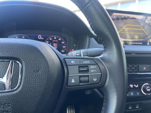 Used 2025 Honda Accord Sport image 15