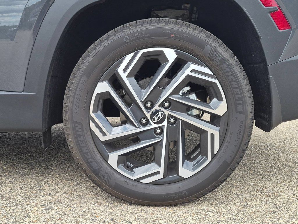 Used 2026 Hyundai Tucson Limited w/ Tow & Go Package AWD/4WD image 11