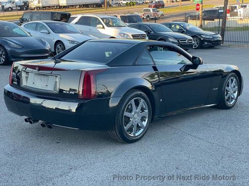 Used 2008 Cadillac XLR RWD image 6