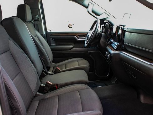 Used 2023 Chevrolet Silverado 1500 LT image 38