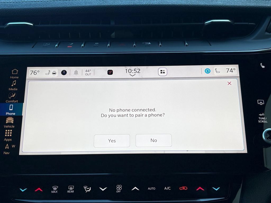 New 2026 Jeep Grand Cherokee Altitude AWD/4WD image 19