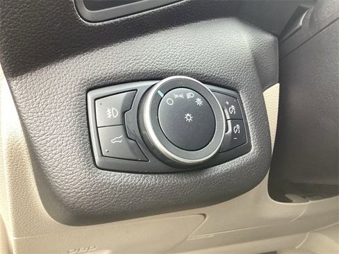 Used 2019 Ford Escape SEL image 22