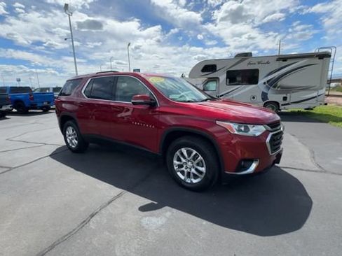 Used 2018 Chevrolet Traverse LT AWD/4WD image 2