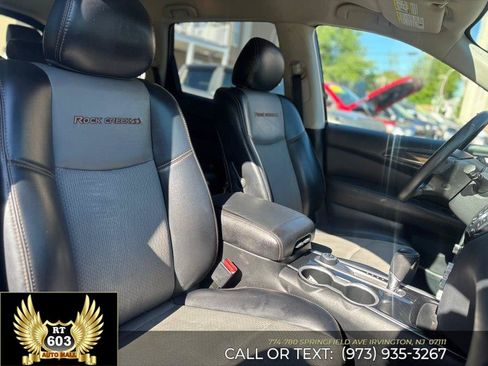 Used 2020 Nissan Pathfinder SV w/ Rock Creek Edition AWD/4WD image 13