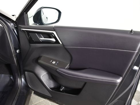 Used 2025 Mitsubishi Outlander SE AWD/4WD image 39