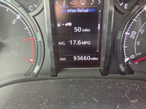 Used 2021 Toyota 4Runner SR5 Premium image 15