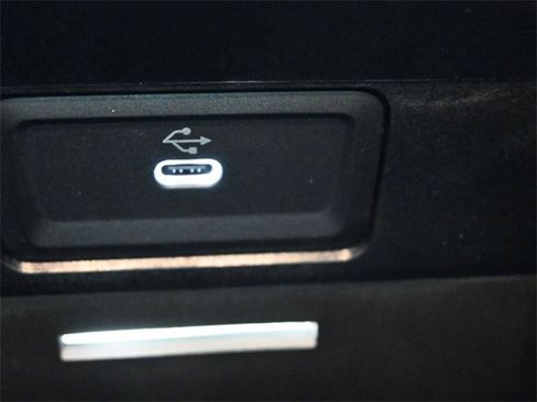 New 2026 Mercedes-Benz C 300 C 300 image 9