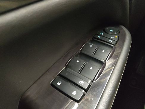 Used 2016 Buick Enclave Premium w/ Trailering Package image 27