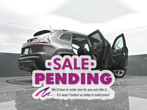 Used 2019 Jeep Cherokee Limited w/ Luxury Group image 50