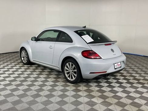 Used 2018 Volkswagen Beetle 2.0T S FWD image 14