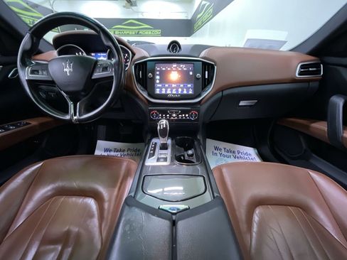 Used 2016 Maserati Ghibli image 18