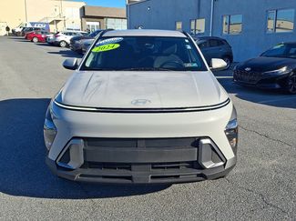 Used 2024 Hyundai Kona SEL video 2