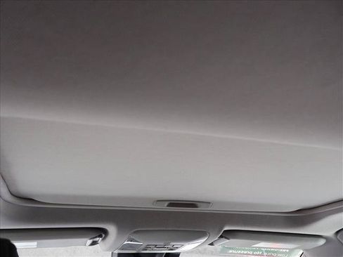 Used 2021 Toyota RAV4 XLE w/ Convenience Package AWD/4WD image 24
