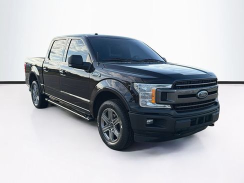 Used 2018 Ford F150 XLT w/ Equipment Group 302A Luxury AWD/4WD image 3
