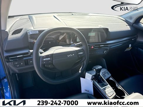 New 2026 Kia Sportage EX image 25