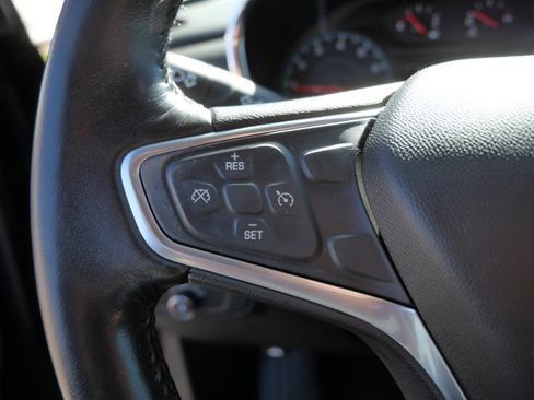 Used 2018 Chevrolet Equinox LT AWD/4WD image 27