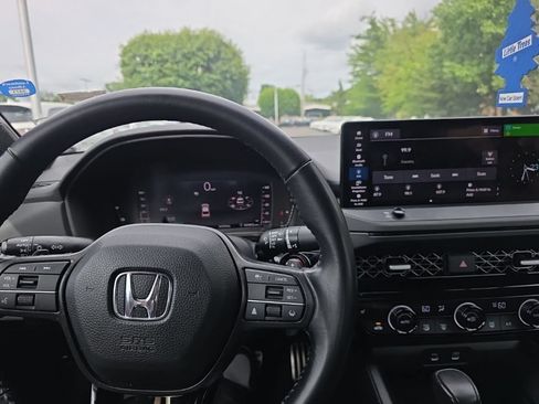 Used 2023 Honda Accord Sport image 25