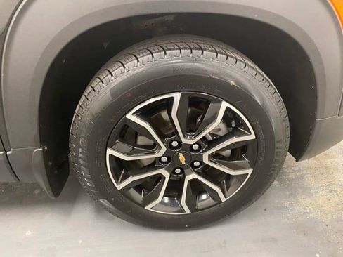 Used 2021 Chevrolet TrailBlazer ACTIV w/ Sun and Liftgate Package AWD/4WD image 30