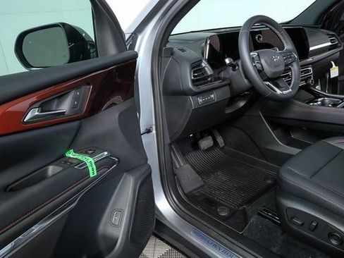 New 2026 Chevrolet Traverse Z71 w/ Driver Confidence Package image 7