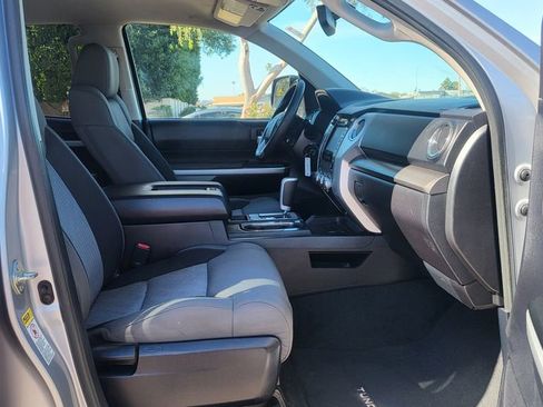 Used 2014 Toyota Tundra SR5 w/ SR5 Upgrade Package image 16