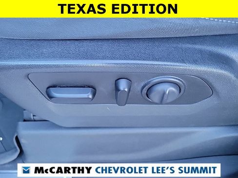 Used 2020 Chevrolet Silverado 1500 LT w/ Texas Edition image 28