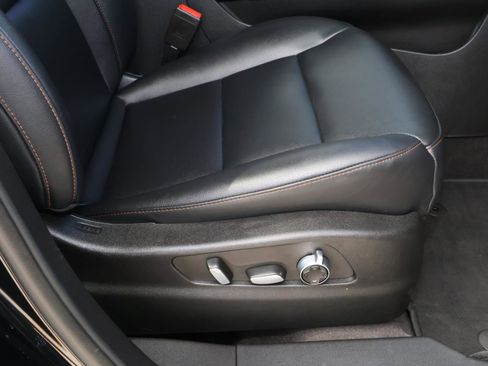 Used 2023 Cadillac XT4 Sport w/ Technology Package image 24