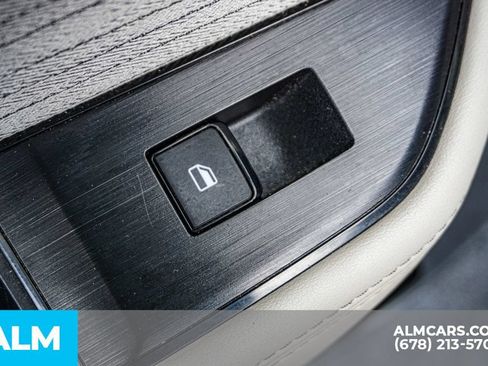 Used 2023 Nissan Rogue SV AWD/4WD image 49