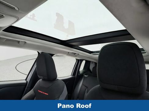 Used 2018 Jeep Renegade Trailhawk AWD/4WD image 11