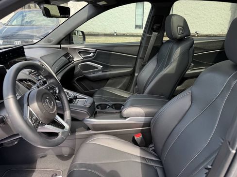 Used 2025 Acura RDX SH-AWD image 18