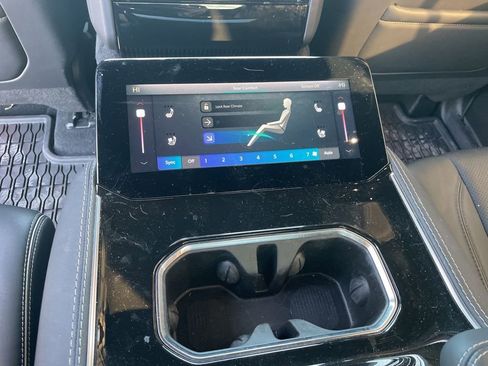 Used 2022 Jeep Grand Wagoneer Series II image 31