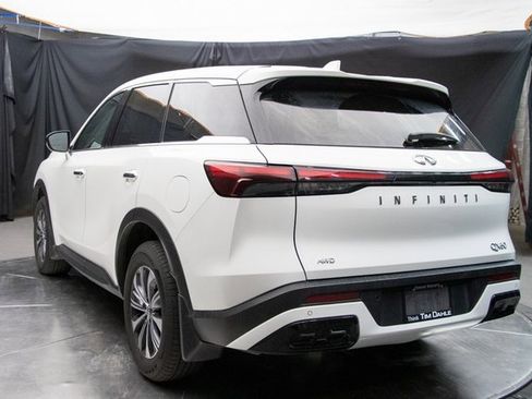 Used 2023 INFINITI QX60 Pure image 10
