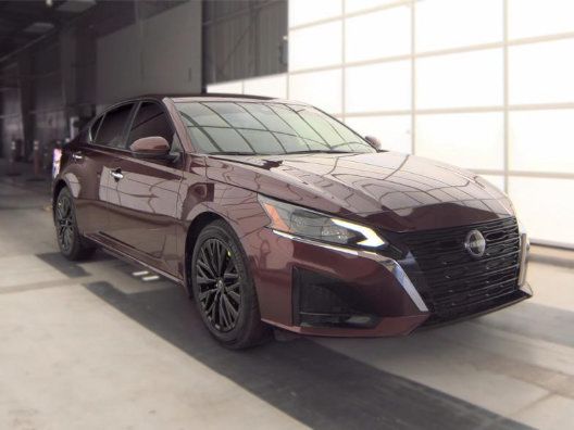 Used 2025 Nissan Altima 2.5 SV w/ SV Special Edition Package FWD image 6