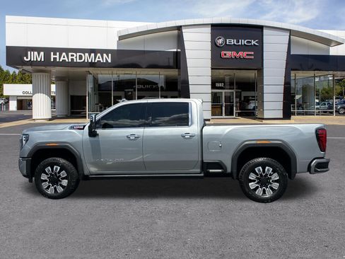 Used 2024 GMC Sierra 2500 Denali w/ Denali Reserve Package AWD/4WD image 4