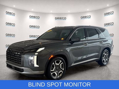 Used 2024 Hyundai Palisade SEL FWD image 3