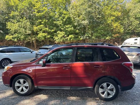 Used 2015 Subaru Forester 2.5i Premium AWD/4WD image 7