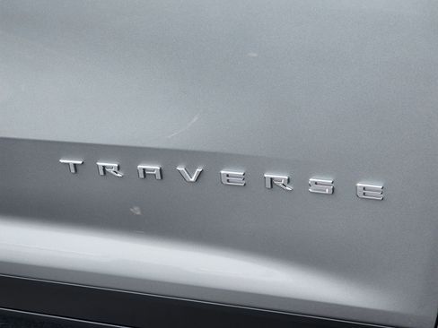 New 2025 Chevrolet Traverse LT w/ Driver Confidence Package image 7