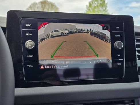 New 2026 Volkswagen Jetta SE FWD image 28