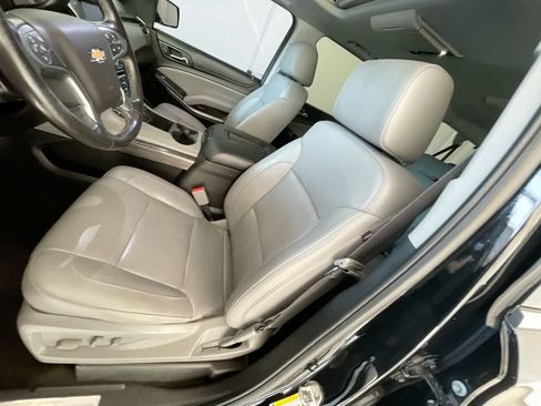 Used 2018 Chevrolet Suburban LT AWD/4WD image 11